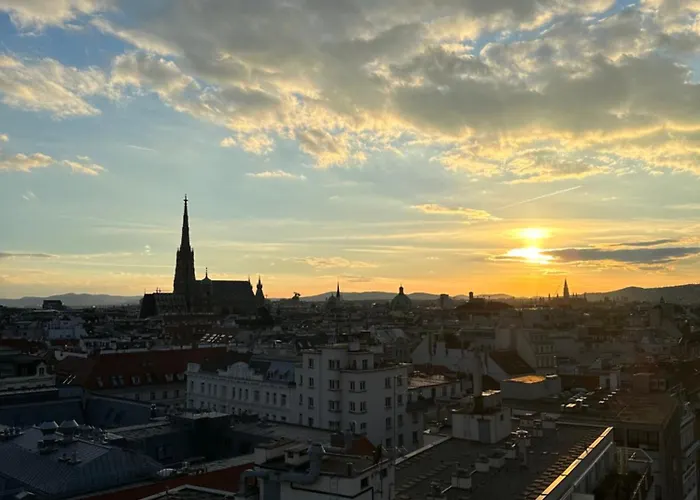 Apartment Center With 360° Rooftop Wien